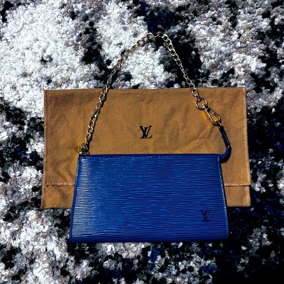 LV blue epi pochette accessories with LV dust bag - Picture 12 of 12